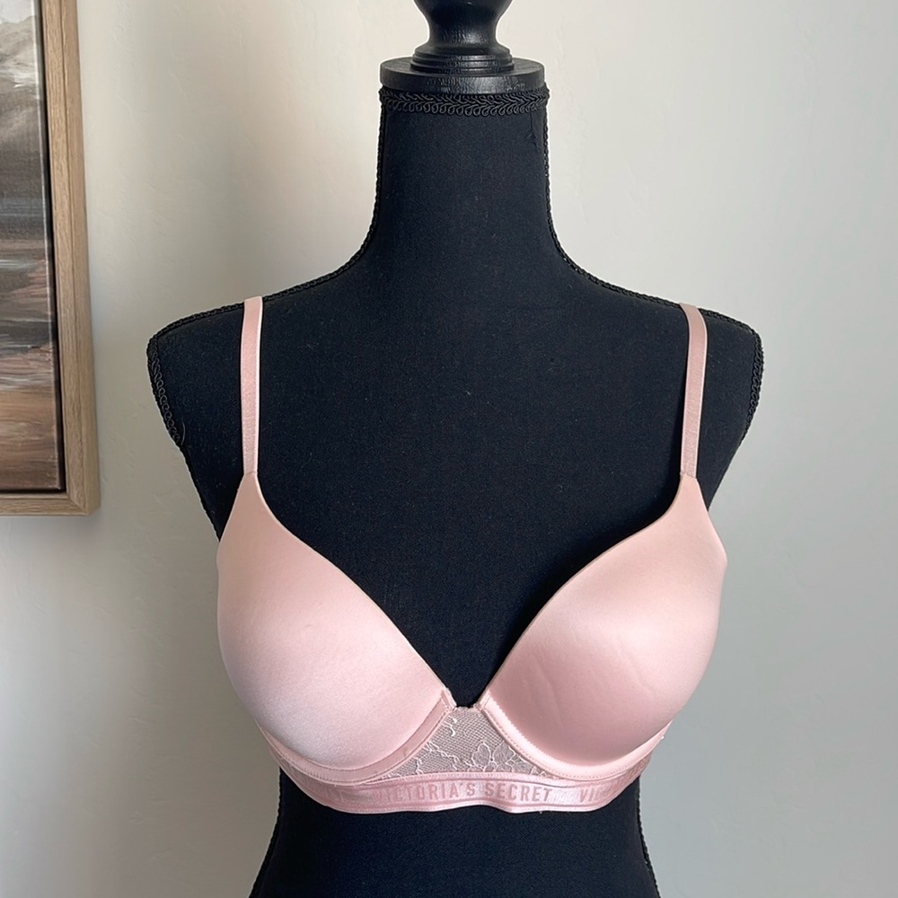 Victoria’s Secret Very Sexy push-up